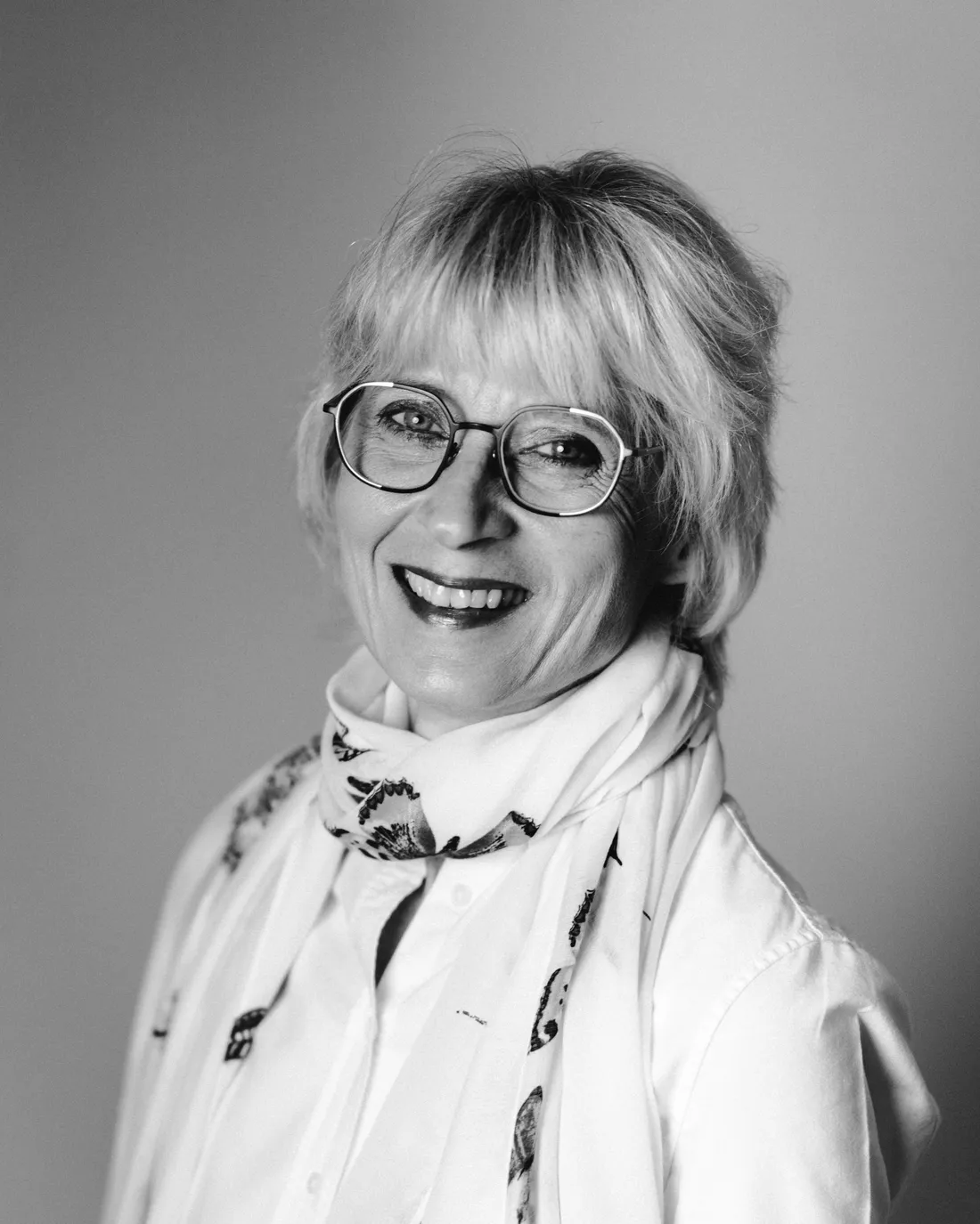 Porträt von Cornelia Dernbach, Inhaberin von Beauty Island Cornelia